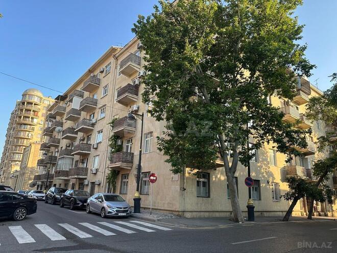 2 otaqlı köhnə tikili - İçəri Şəhər m. - 70 m² (1)