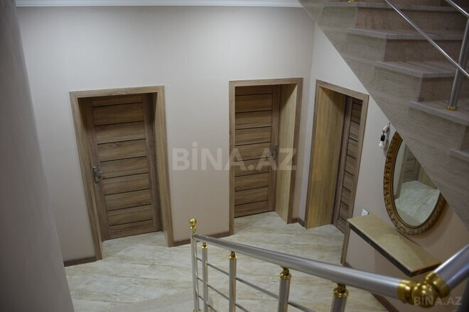 6 otaqlı həyət evi/bağ evi - Şüvəlan q. - 300 m² (13)