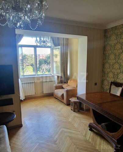 3-комн. вторичка - м. Иншаатчылар - 75 м² (1)