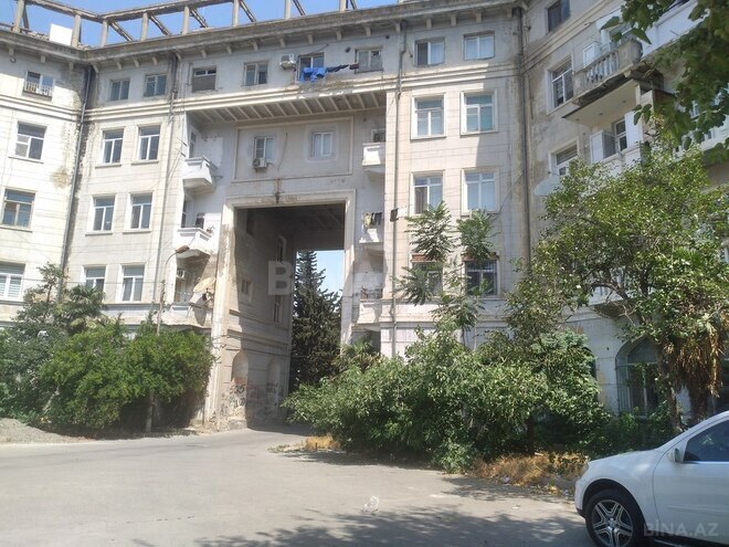 3 otaqlı köhnə tikili - Bakıxanov q. - 137 m² (1)