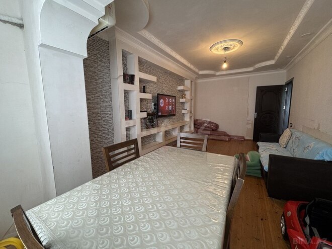 3 otaqlı köhnə tikili - Həzi Aslanov q. - 75 m² (2)