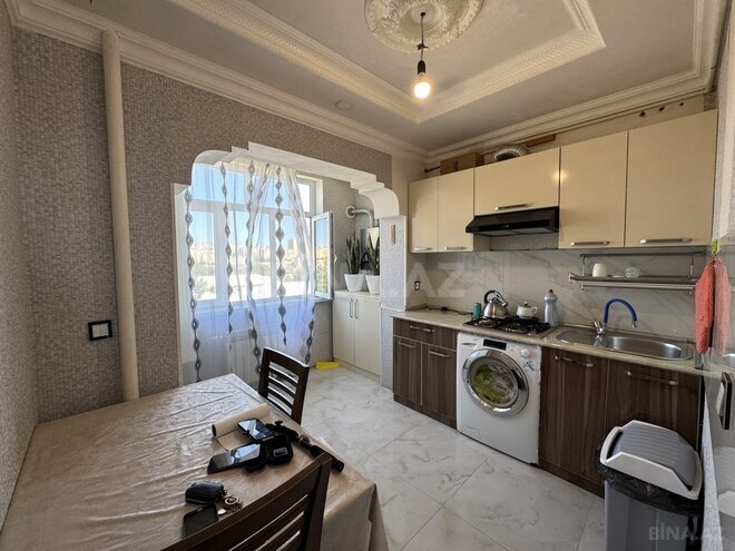 3 otaqlı köhnə tikili - Həzi Aslanov q. - 75 m² (1)