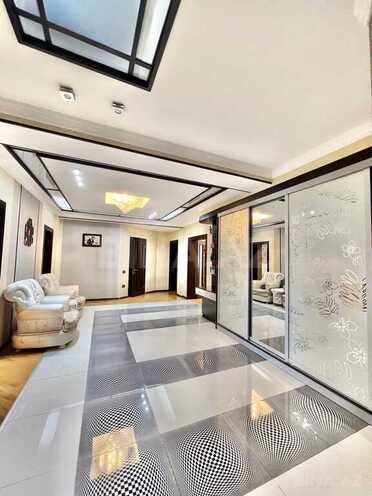 4 otaqlı yeni tikili - 8 Noyabr m. - 165 m² (15)