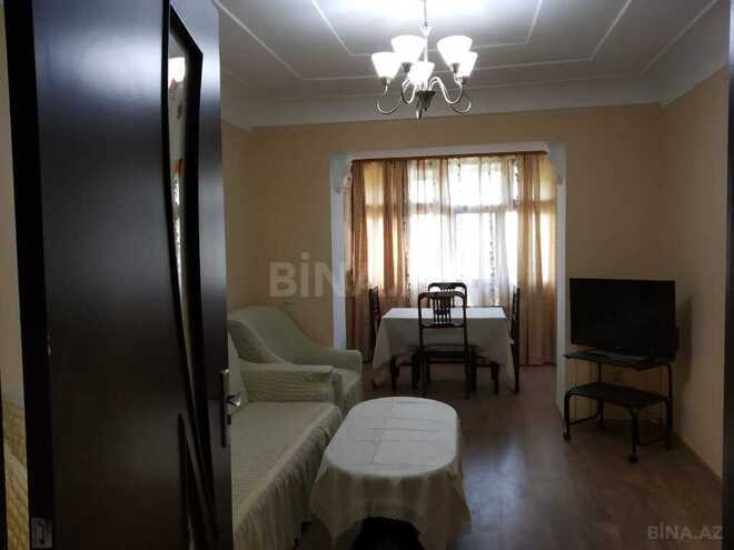 2 otaqlı köhnə tikili - İnşaatçılar m. - 50 m² (3)
