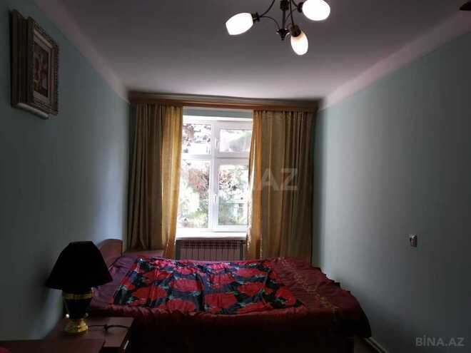 2 otaqlı köhnə tikili - İnşaatçılar m. - 50 m² (1)