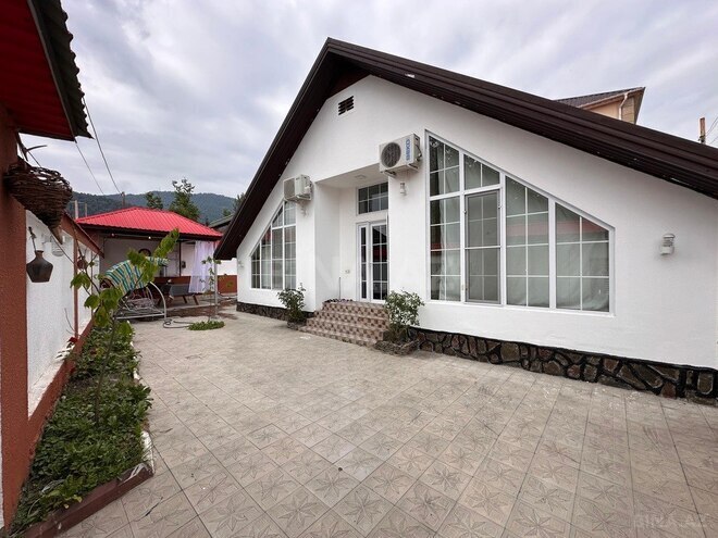 4 otaqlı həyət evi/bağ evi - Qəbələ - 100 m² (1)