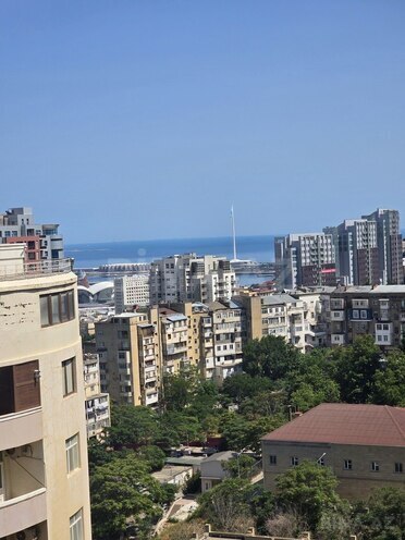 3 otaqlı yeni tikili - Elmlər Akademiyası m. - 140 m² (20)