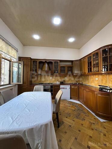 11 otaqlı həyət evi/bağ evi - Azadlıq Prospekti m. - 1050 m² (17)