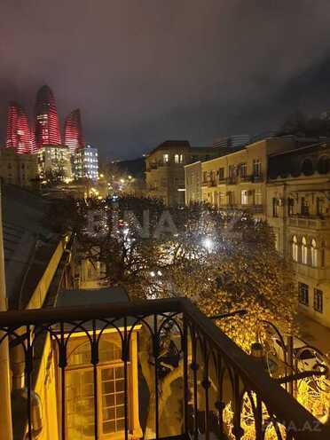 4 otaqlı köhnə tikili - İçəri Şəhər m. - 190 m² (24)