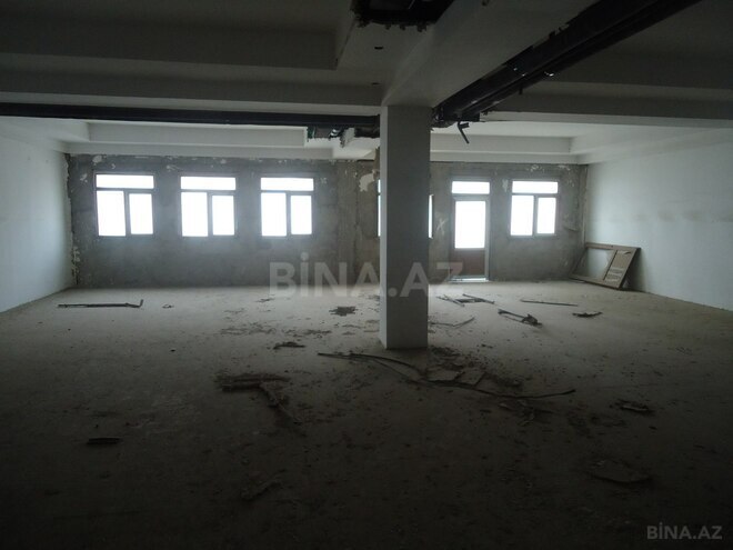 Obyekt - Ağ şəhər q. - 250 m² (13)