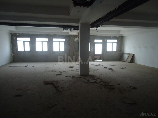 Obyekt - Ağ şəhər q. - 250 m² (12)