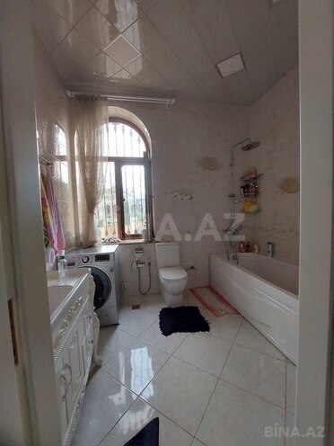 6 otaqlı həyət evi/bağ evi - Bakıxanov q. - 400 m² (23)
