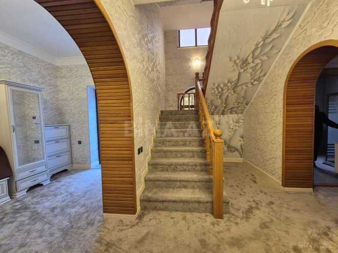 6 otaqlı həyət evi/bağ evi - Novxanı q. - 550 m² (13)