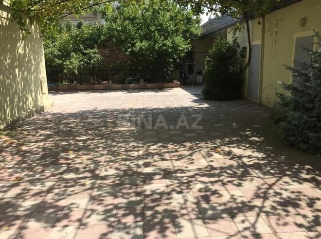 6 otaqlı həyət evi/bağ evi - Nəsimi m. - 286 m² (2)