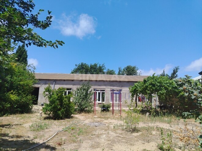 5 otaqlı həyət evi/bağ evi - Şüvəlan q. - 150 m² (1)