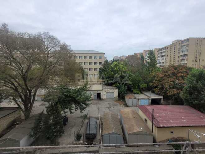 3 otaqlı köhnə tikili - 9-cu mikrorayon q. - 85 m² (9)