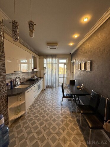 3 otaqlı yeni tikili - 8 Noyabr m. - 75 m² (2)
