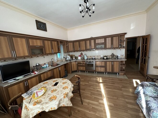 Satılır 6 otaqlı həyət evi/bağ evi 500 m², Səbail r., photo 9 from 32