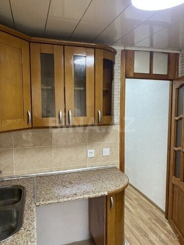 2 otaqlı köhnə tikili - İnşaatçılar m. - 55 m² (9)