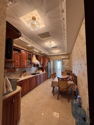 4 otaqlı yeni tikili - Ağ şəhər q. - 200 m² (1)