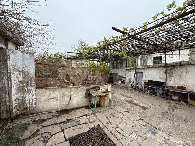 6 otaqlı həyət evi/bağ evi - Sumqayıt - 178 m² (1)