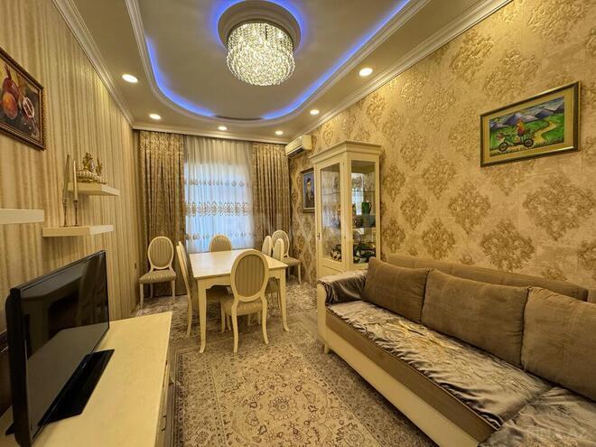 6 otaqlı həyət evi/bağ evi - Qara Qarayev m. - 150 m² (1)