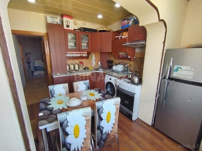 3 otaqlı köhnə tikili - Yeni Günəşli q. - 70 m² (5)