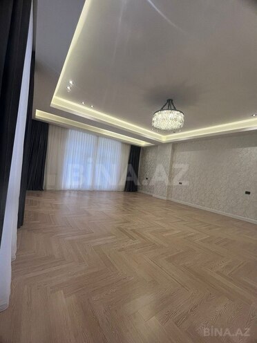 4-комн. новостройка - м. 28 мая - 196 м² (20)