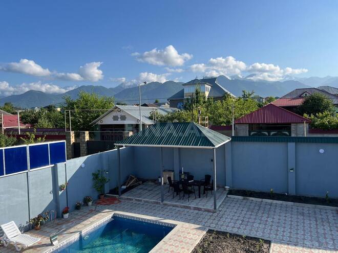 4 otaqlı həyət evi/bağ evi - Qəbələ - 240 m² (14)