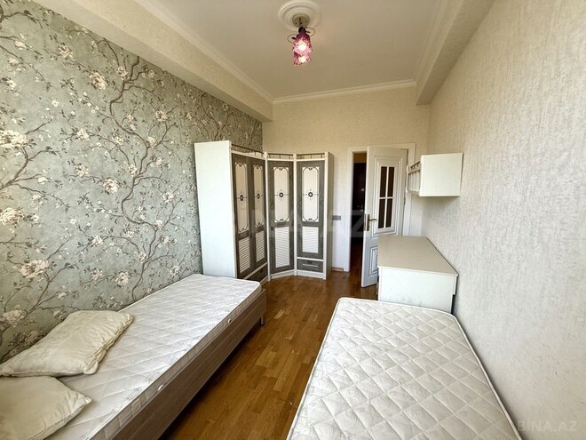 3-комн. новостройка - м. Автовокзал - 87 м² (7)