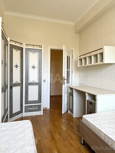 3-комн. новостройка - м. Автовокзал - 87 м² (9)