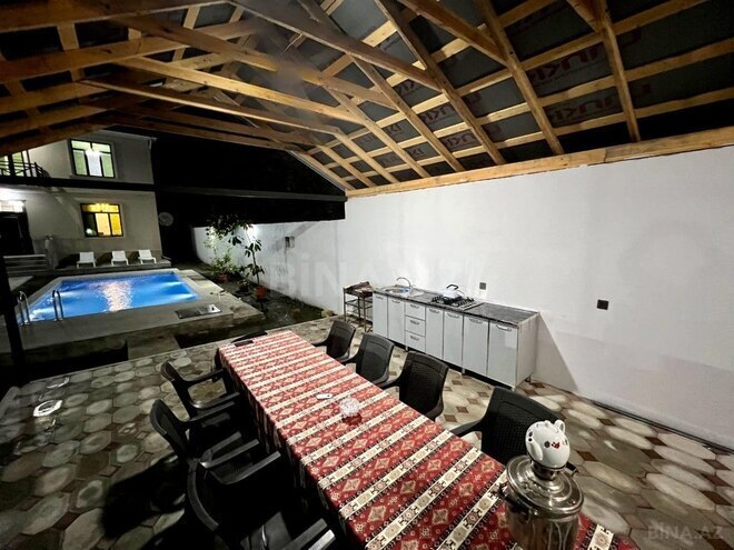5 otaqlı həyət evi/bağ evi - Qəbələ - 450 m² (18)