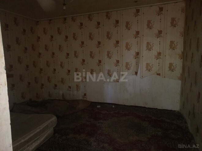 6 otaqlı həyət evi/bağ evi - Əmircan q. - 200 m² (12)