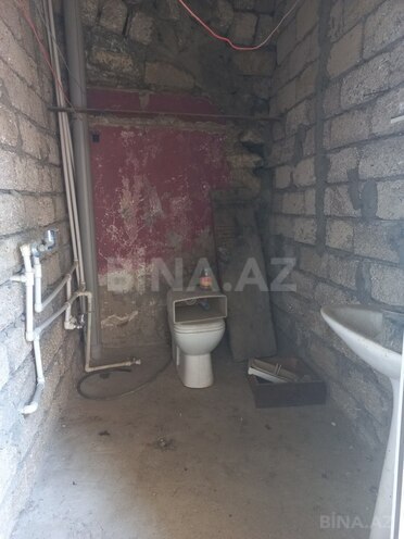 6 otaqlı həyət evi/bağ evi - Əmircan q. - 200 m² (16)