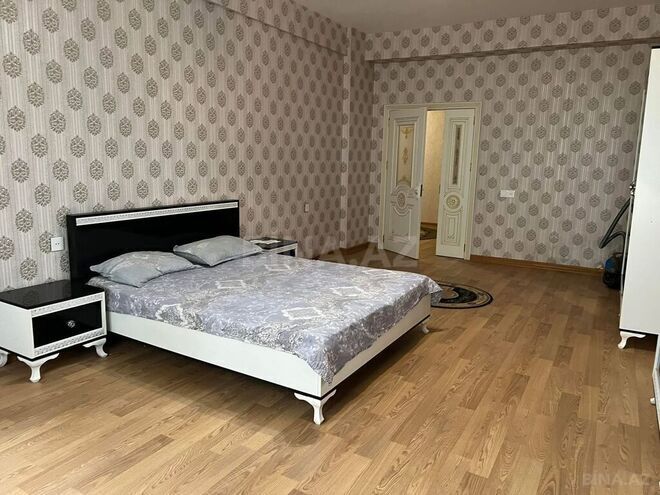 4-комн. новостройка - м. 8 ноября - 150 м² (3)