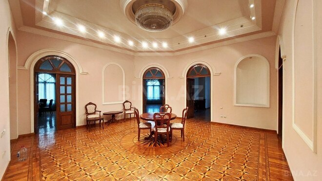 Satılır 7 otaqlı köhnə tikili 750 m², Sahil m., photo 5 from 20