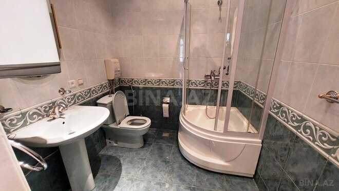 Satılır 7 otaqlı köhnə tikili 750 m², Sahil m., photo 6 from 20