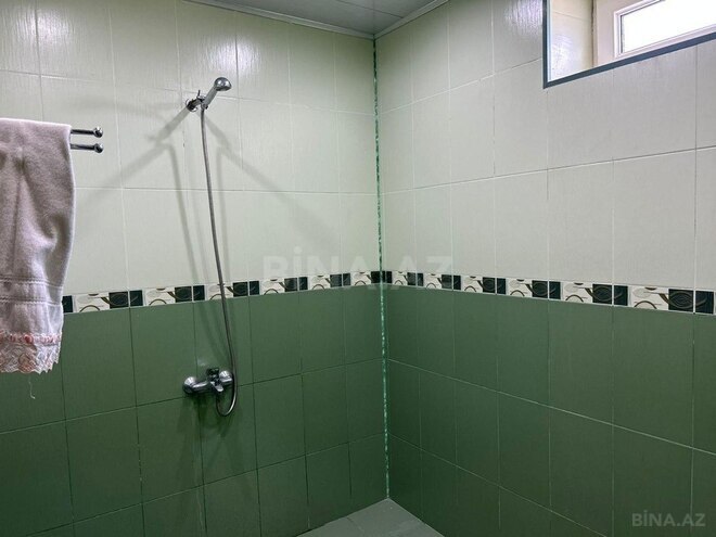 8 otaqlı həyət evi/bağ evi - Pirşağı q. - 340 m² (22)