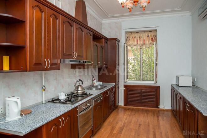 8-комн. дом/дача - пос. Бадамдар - 500 м² (13)