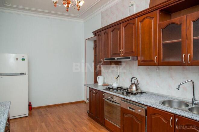 8-комн. дом/дача - пос. Бадамдар - 500 м² (14)
