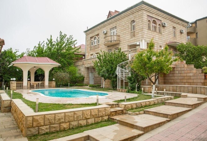 8-комн. дом/дача - пос. Бадамдар - 500 м² (1)