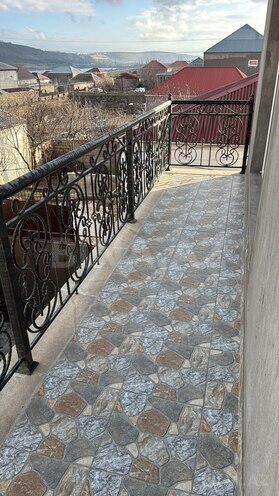 5 otaqlı həyət evi/bağ evi - Xocəsən q. - 200 m² (2)