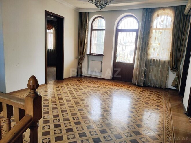 8-комн. дом/дача - пос. Карачухур - 251.2 м² (21)