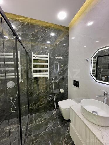 3-комн. новостройка - м. 28 мая - 95 м² (5)