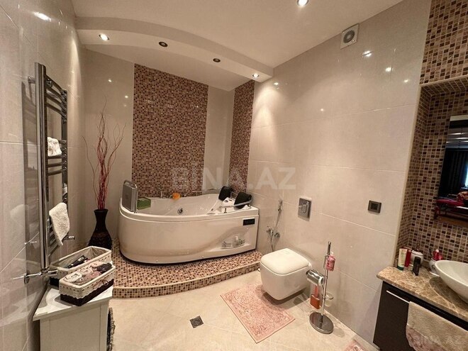5 otaqlı həyət evi/bağ evi - Mərdəkan q. - 400 m² (20)