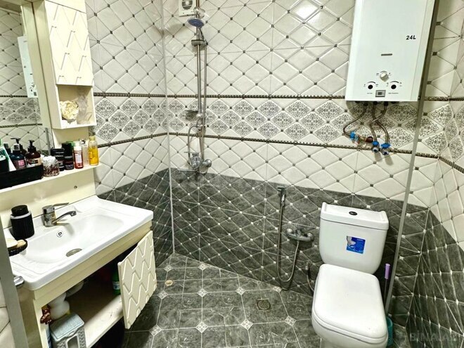 3-комн. вторичка - м. Кара Караев - 70 м² (28)