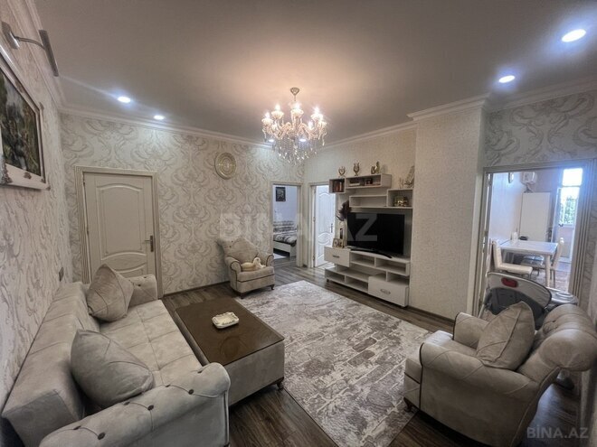 4 otaqlı yeni tikili - İnşaatçılar m. - 144 m² (1)