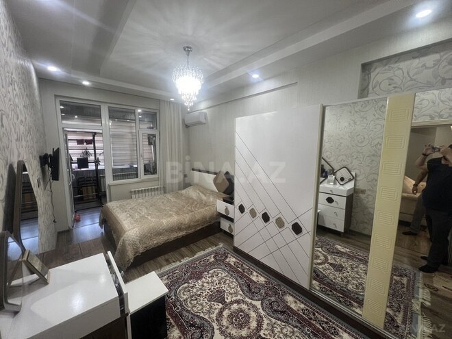 4 otaqlı yeni tikili - İnşaatçılar m. - 144 m² (13)