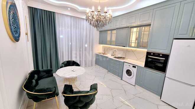 6 otaqlı həyət evi/bağ evi - Mərdəkan q. - 220 m² (3)