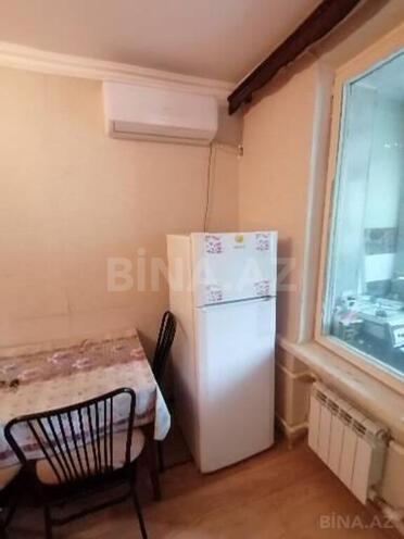 2 otaqlı köhnə tikili - İnşaatçılar m. - 45 m² (12)